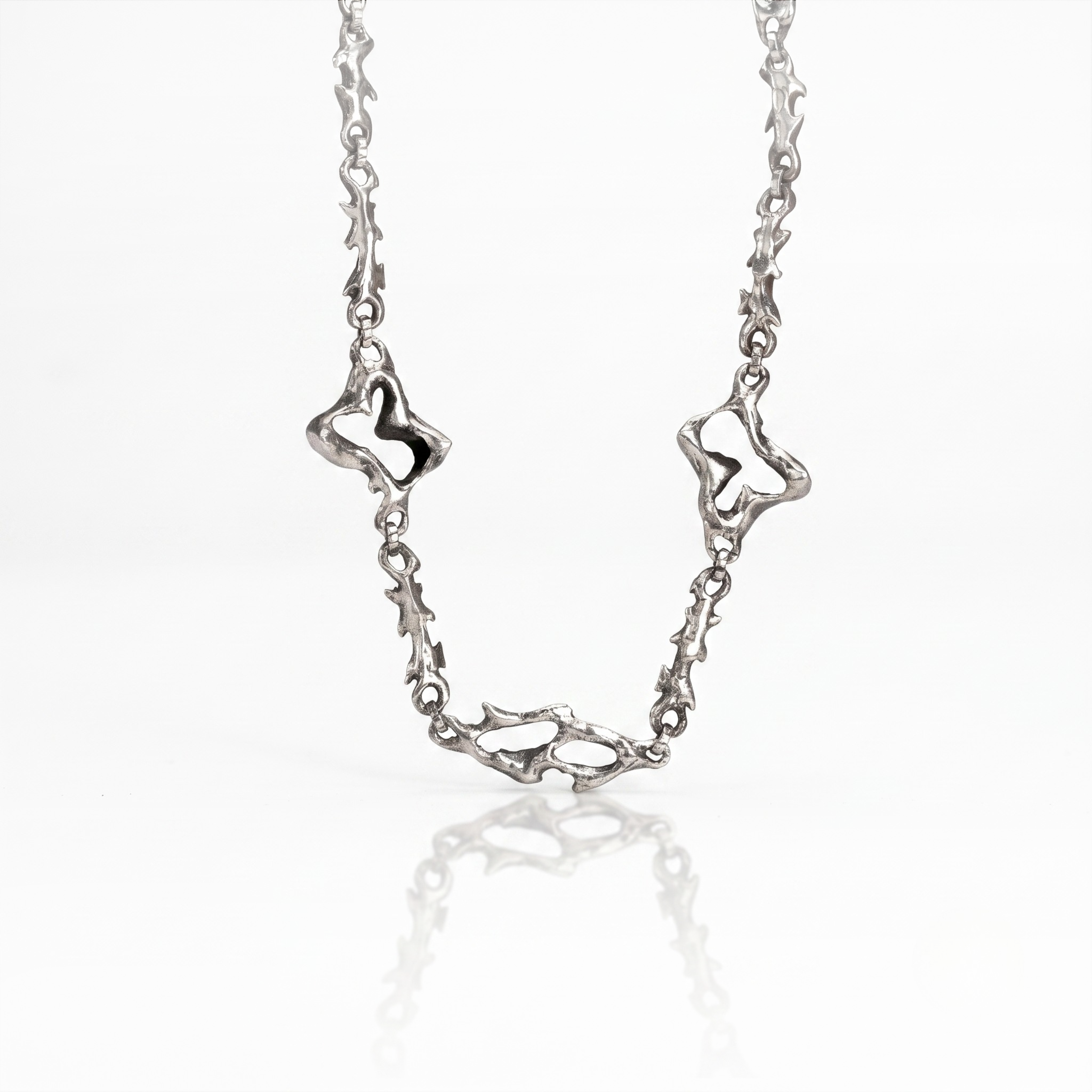 Spina Chain Necklace
