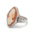 Domina Ring