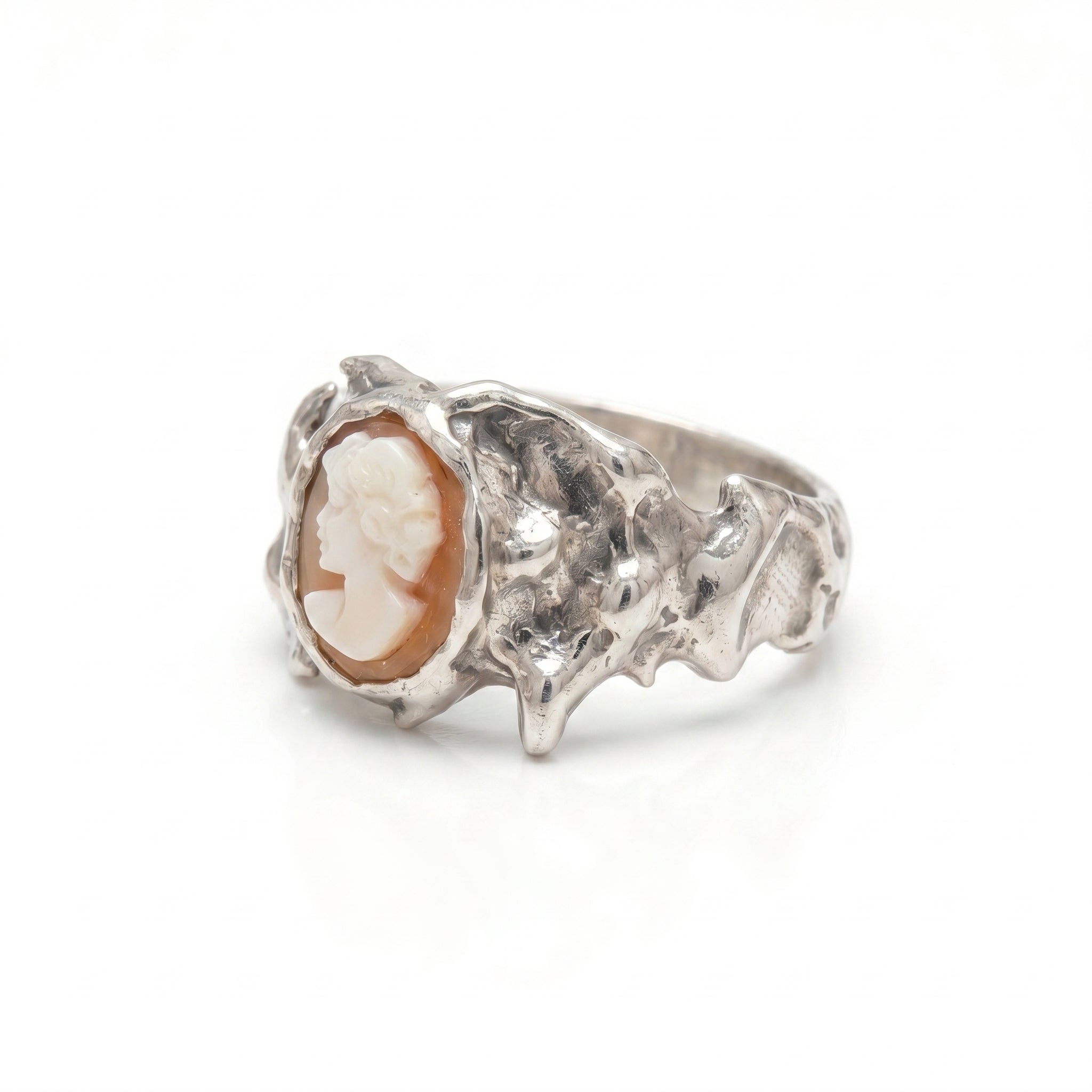 Matrona Ring
